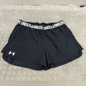 Under Armour Women's Black soccer  Athletic Shorts. SMB